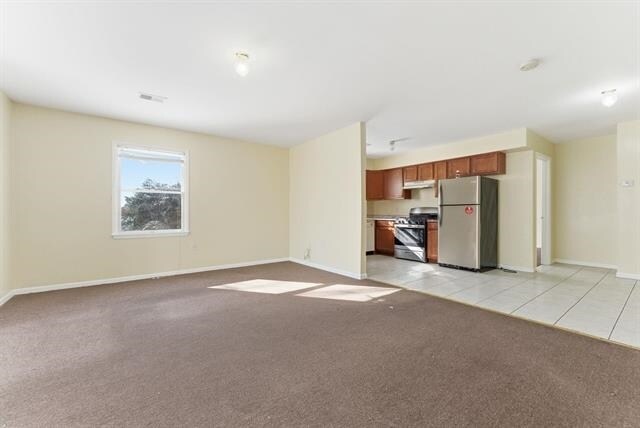 Building Photo - 30 Elm Ct