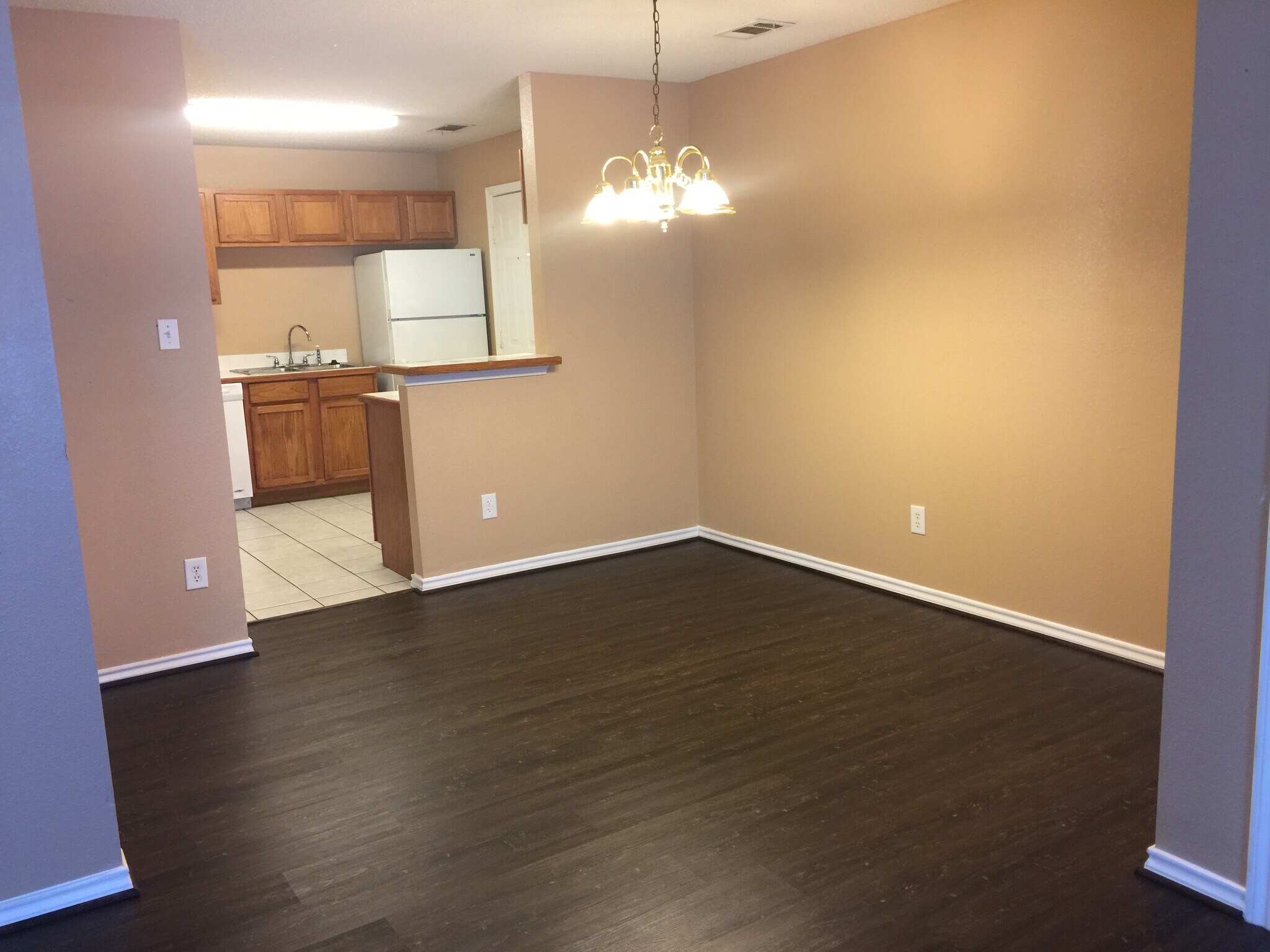 Building Photo - 3015 Flask Dr