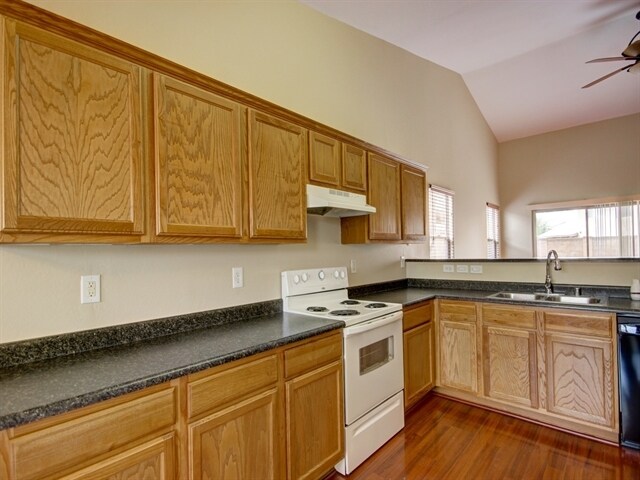 Building Photo - 7202 S 45th Ave