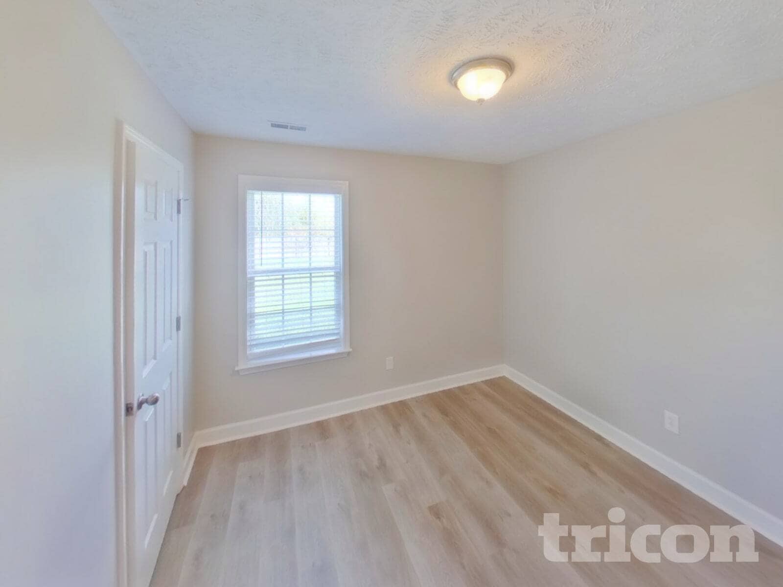 Building Photo - 1024 Stratus Dr