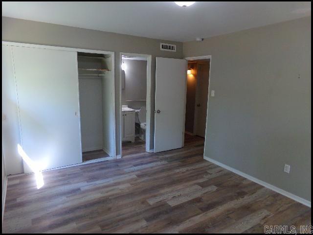 Building Photo - 3 N Meadowcliff Cir