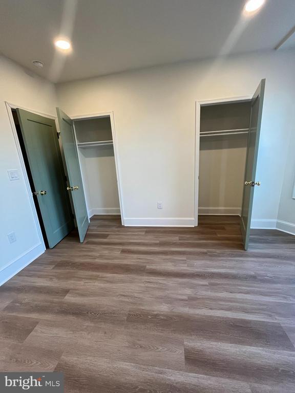 Building Photo - 5712 Cedar Ave