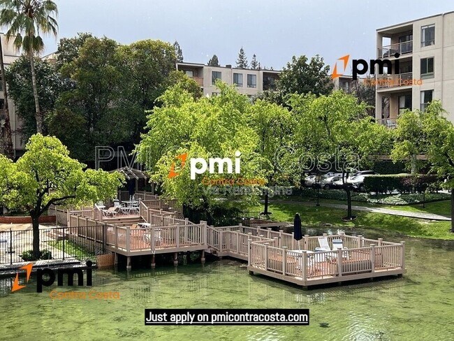 Building Photo - 460 N Civic Dr