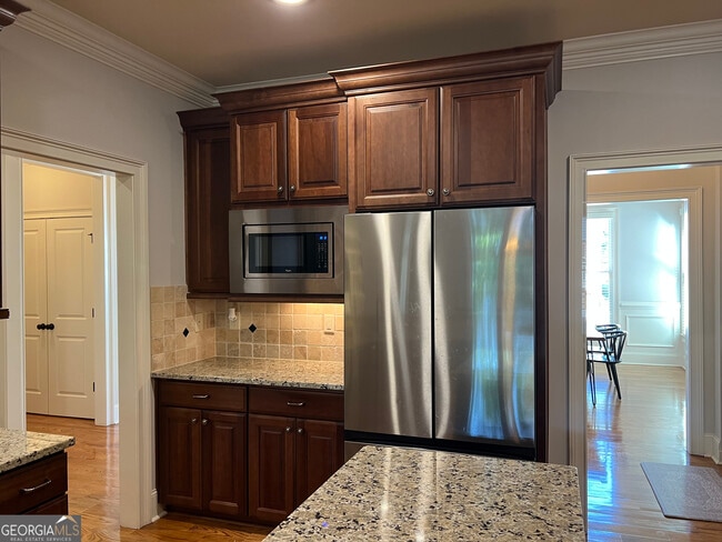 Building Photo - 7955 Magnolia Square