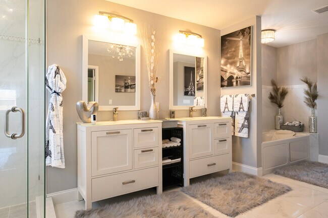 Building Photo - 5569 SE Hammock Reserve Terrace