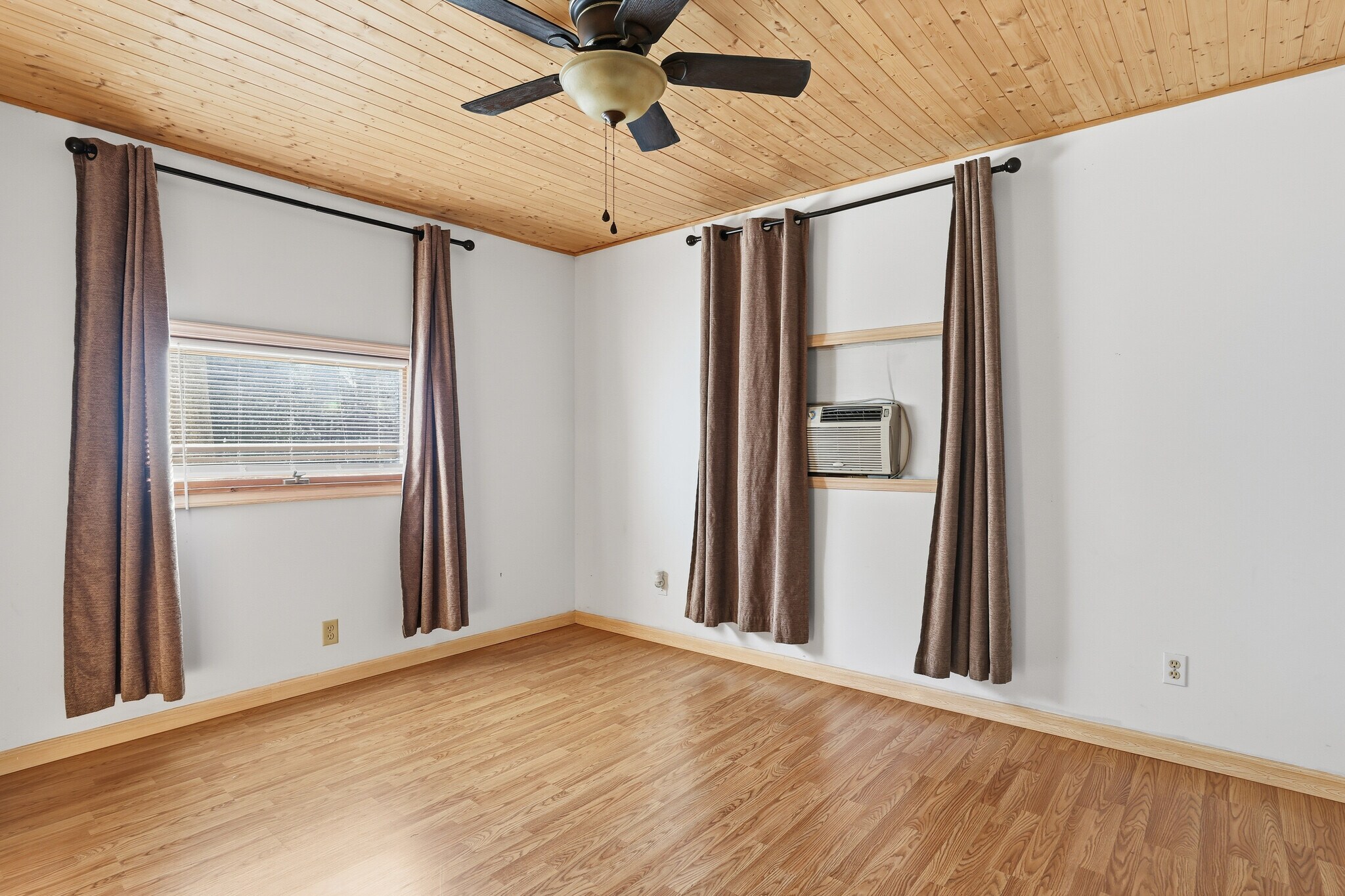 Bedroom 2 - 216 W William St