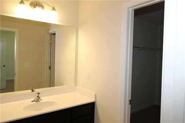 Building Photo - 6513 Mountain Home Way