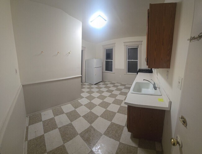 Building Photo - Charming 1-Bedroom Plus Den in the Heart of the Lower East Side