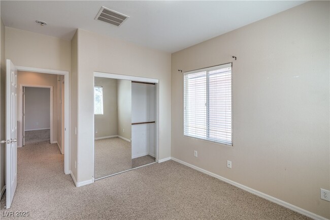 Building Photo - 2464 Sturrock Dr
