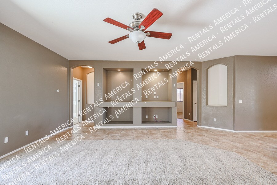 Building Photo - 12823 W Modesto Dr