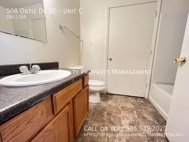 Building Photo - Lovely 2 Bedroom, 1 Bath In The SE!