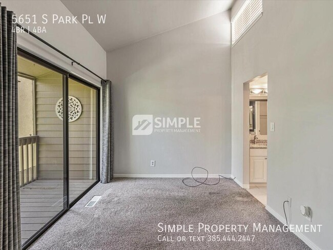 Building Photo - 5651 S Park Pl W