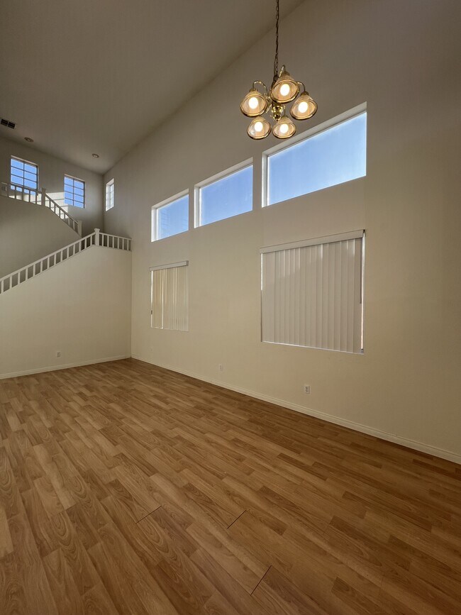 Building Photo - 2697 Hillgrass Rd