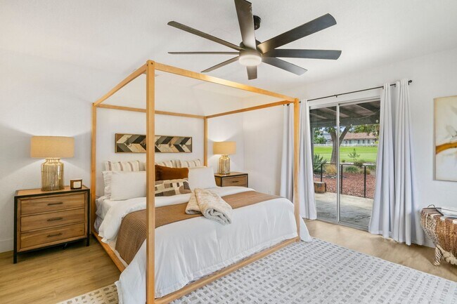 Building Photo - CANYON LAKE 3 BED 2 BATH ON GOLF COURSE