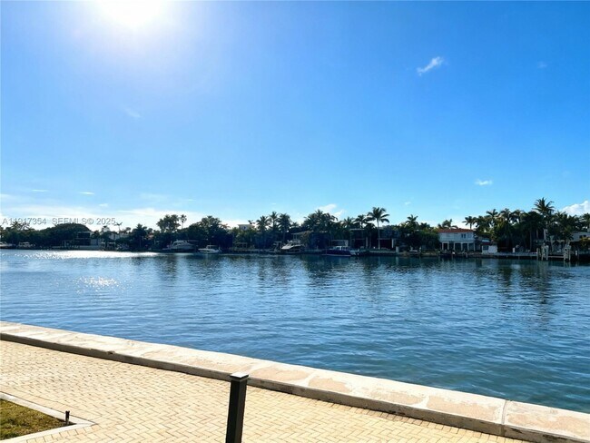 Building Photo - 6620 Indian Creek Dr