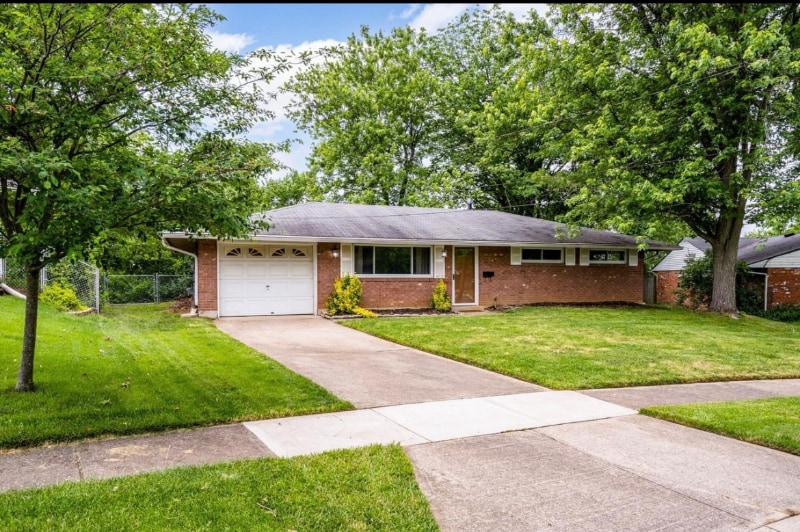 Primary Photo - 4019 Haverstraw Dr