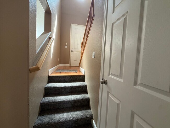Building Photo - 3122 Mowbray Way