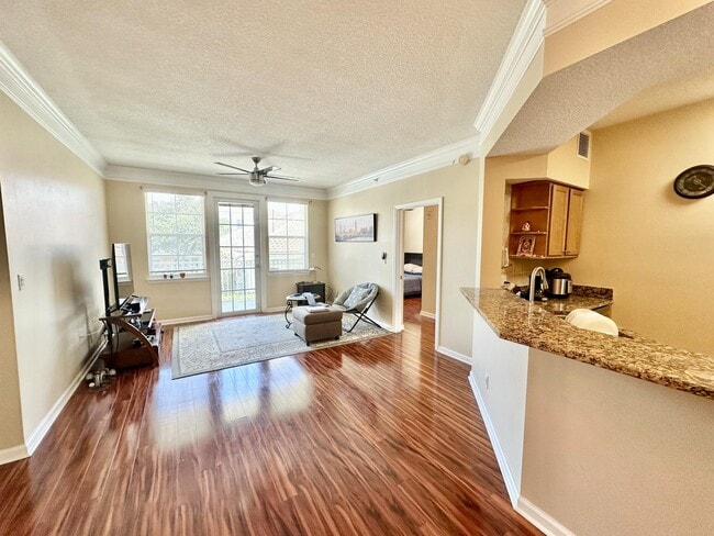 Primary Photo - 9901 Baywinds Blvd