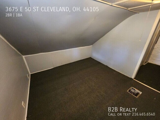 Building Photo - 3675 E 50th St