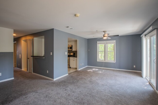 Building Photo - Charming 1 BR/1 BA Condo in Laurel!