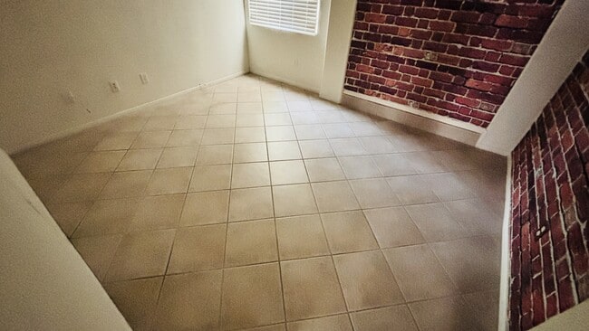 Building Photo - 2316 Tedesca Dr