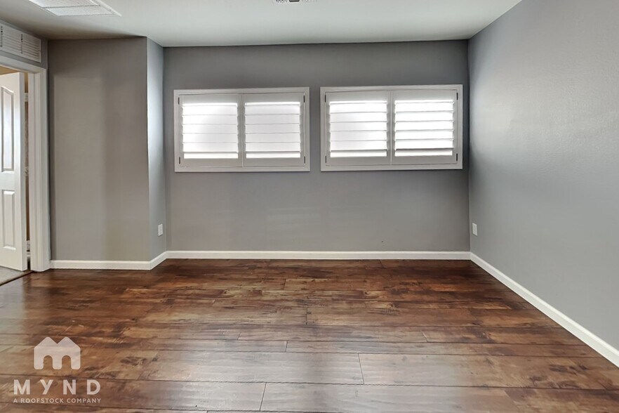 Building Photo - 2157 S Luther