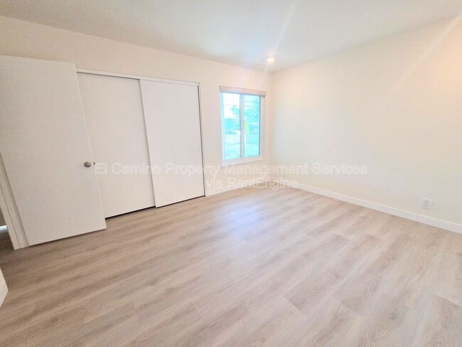 Building Photo - 10421 Carlyle Ct