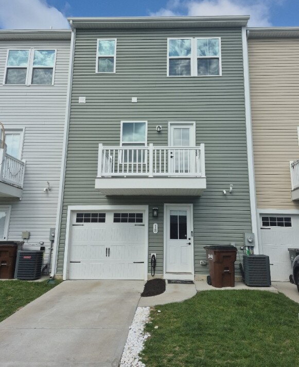 Building Photo - 18 Wentworth Ln