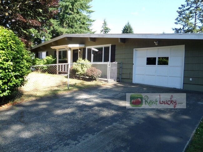 Primary Photo - Adorable 3-Bedroom Home w/Large Fenced Yar...