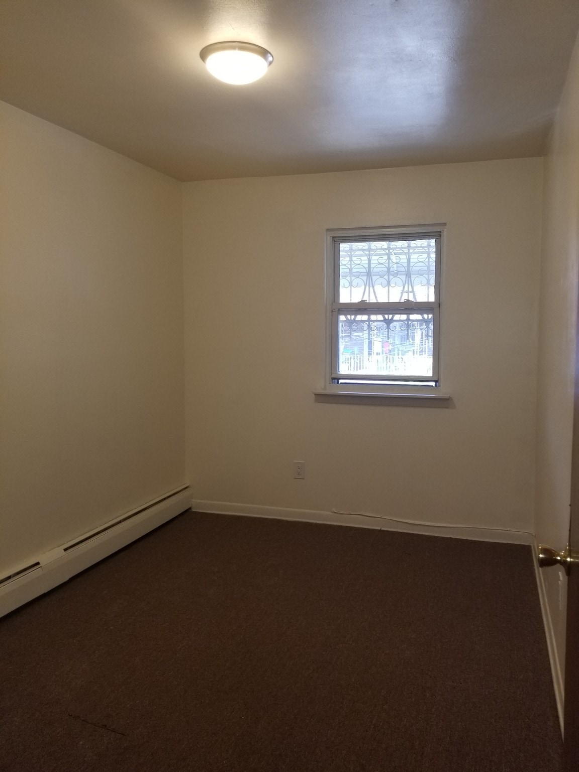 Building Photo - 41-85 Denman St