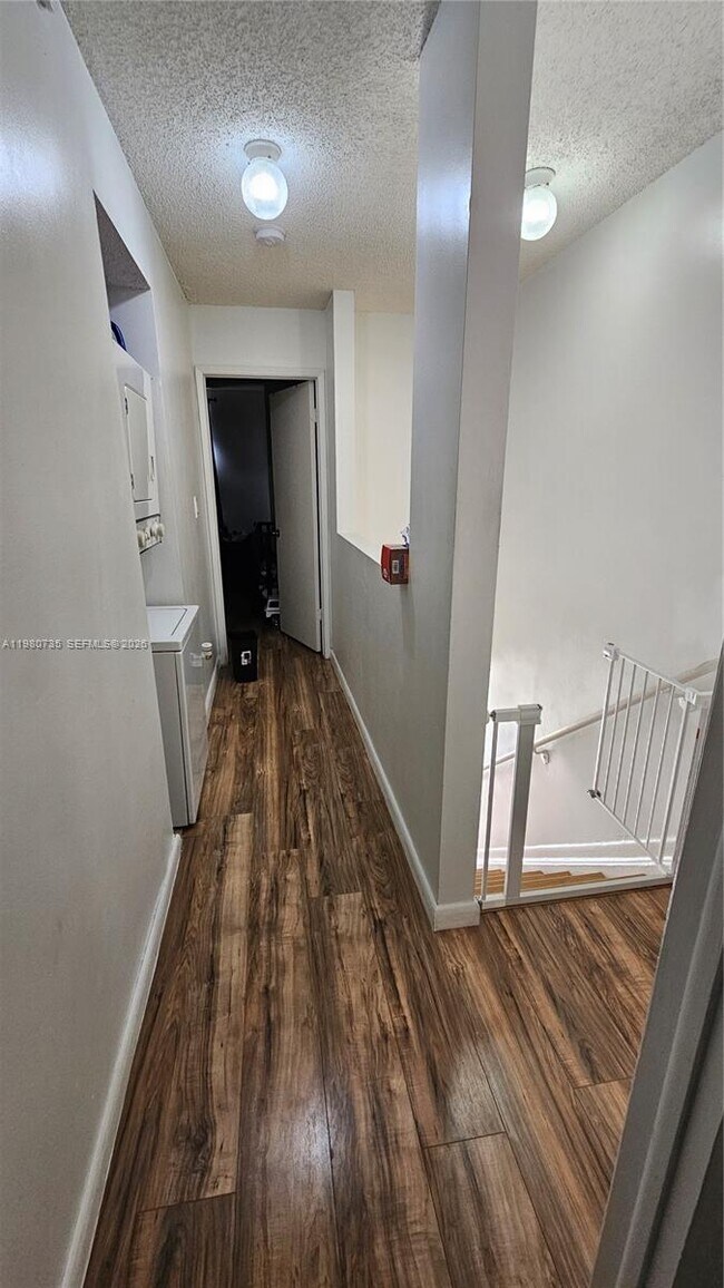 Building Photo - 4017 NW 90th Ave