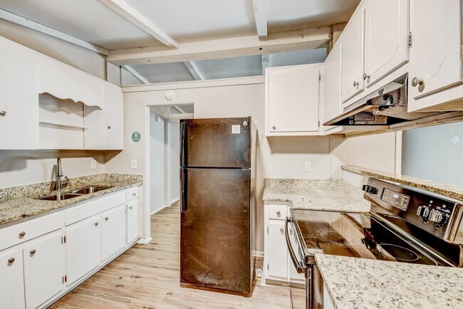 Building Photo - 6124 Tyler Loop Rd