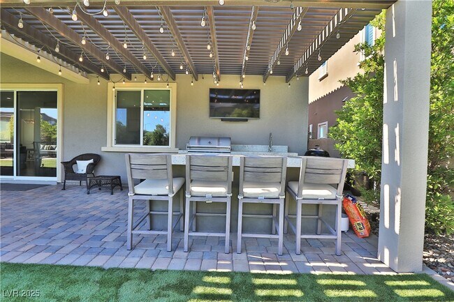 Building Photo - 2586 Hazelburn Dr