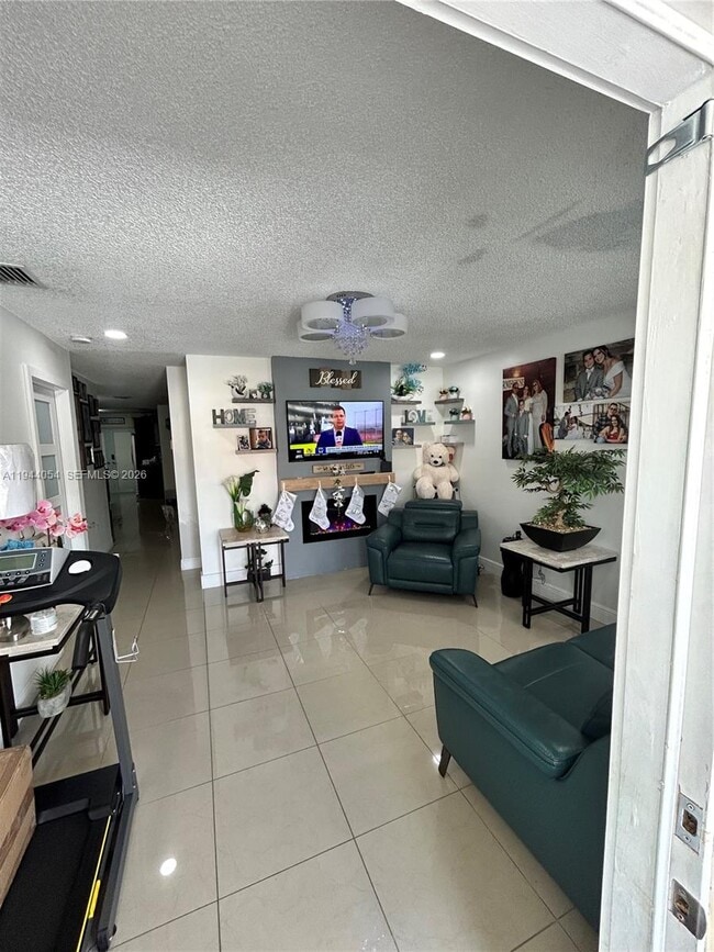 Building Photo - 9028 NW 114th Terrace