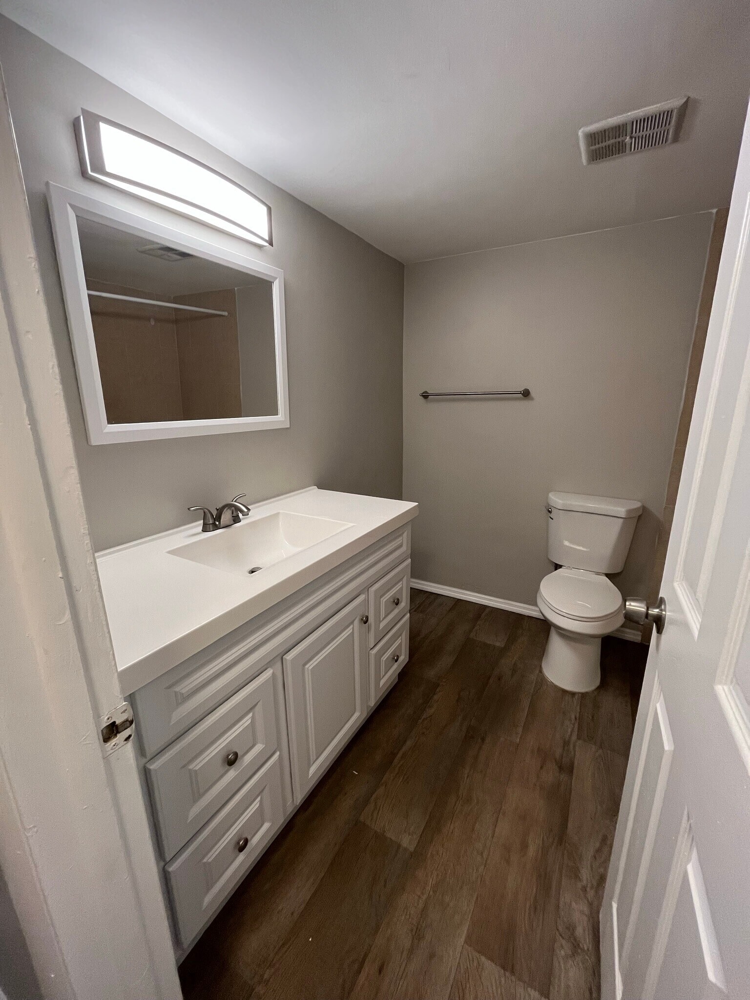 Building Photo - 1 Bed/1 Bath - Unit C1
