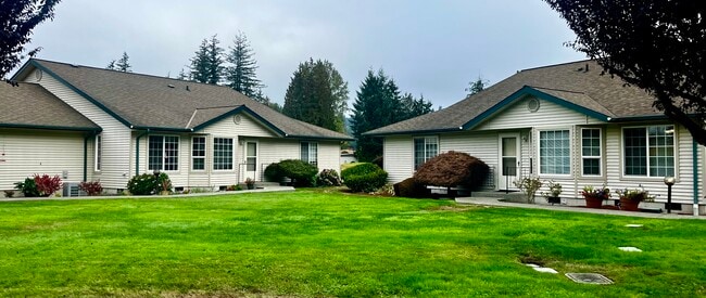 Primary Photo - Woodland Village