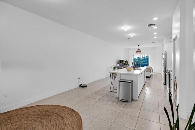 Building Photo - Northwest 104th Avenue, Doral, FL 33178 - 3 BR 2 BA condo