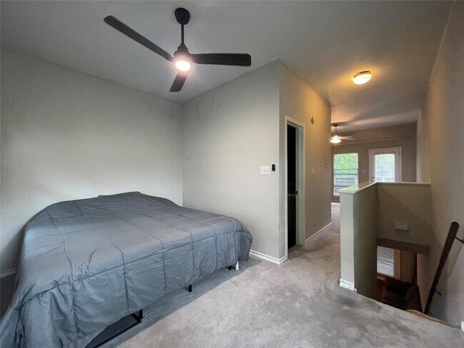 Building Photo - 1404 Norwalk Ln