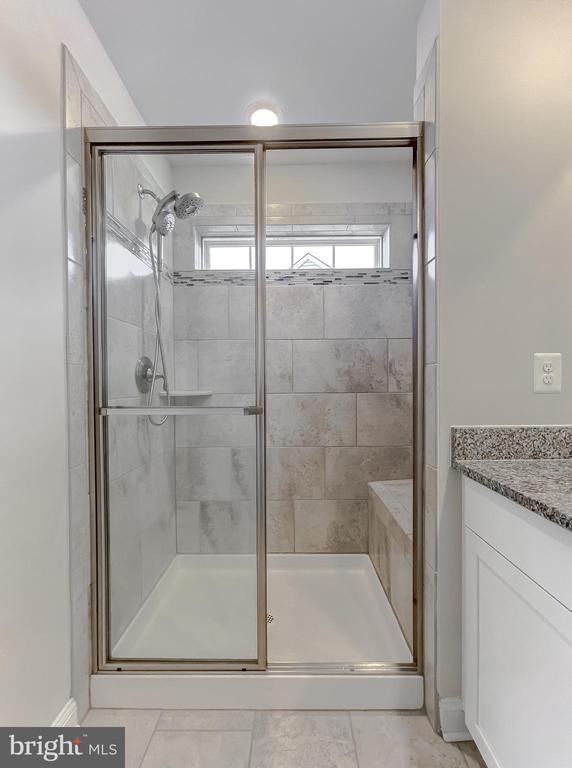 Building Photo - 23856 Myrtle Glen Way