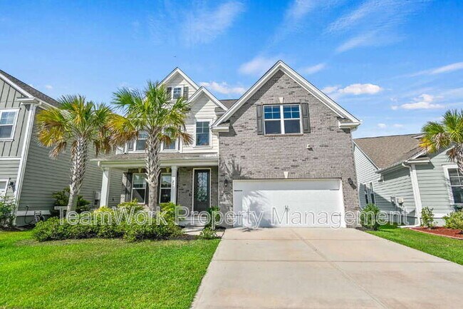 Building Photo - 233 Seaworthy St