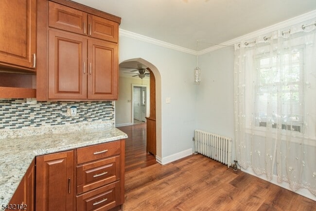 Building Photo - 428 Lathrop Ave