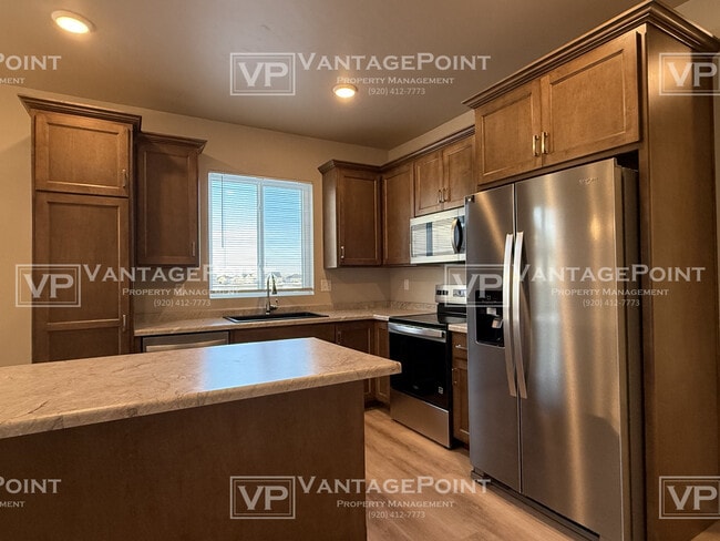 Building Photo - N9320 Gemstone Ct