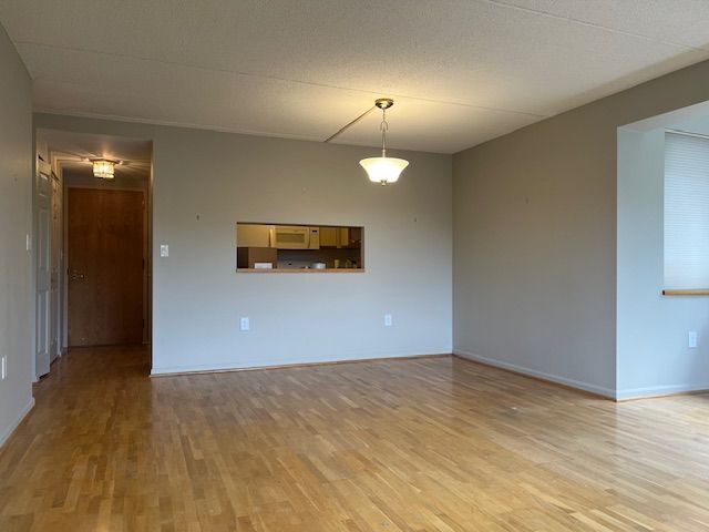 Building Photo - 100 Ledgewood Dr