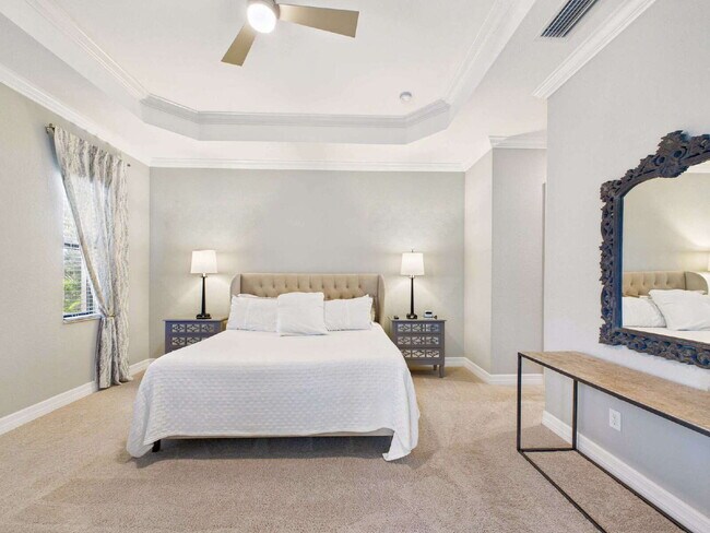 Building Photo - SEASONAL RENTAL – Available in February at $10,000/month