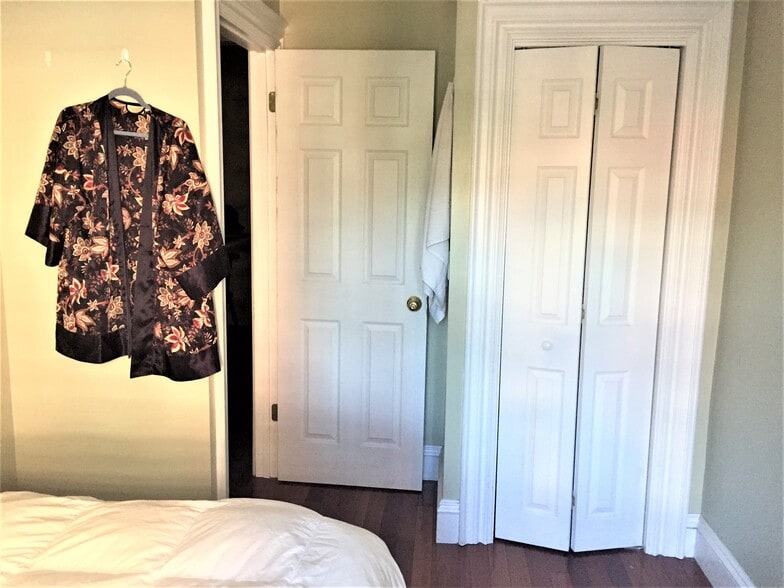 Building Photo - 21 Worthington St