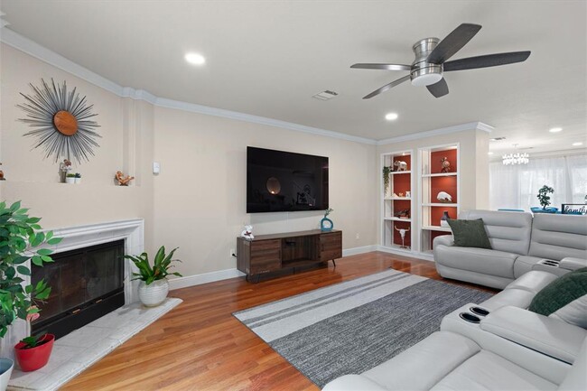 Building Photo - 1509 Shady Creek Trail