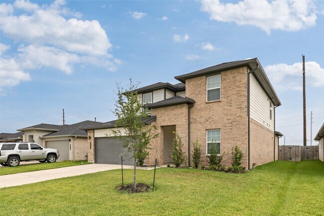 Building Photo - 3815 Pierce Pl Ln