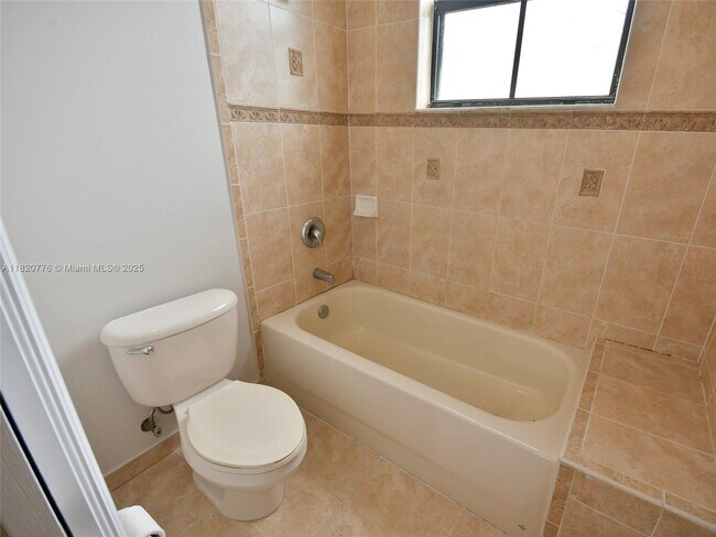 Building Photo - 8940 SW 228th Ln