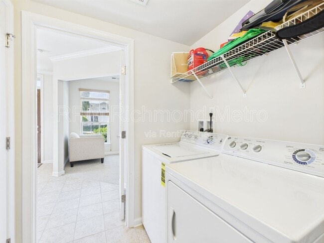 Building Photo - 2200 Liesfeld Parkway