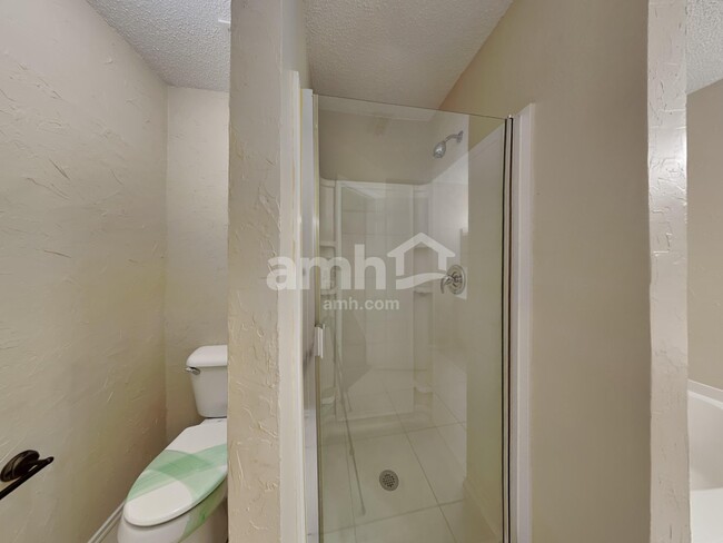 Building Photo - 317 Indian Blanket Dr